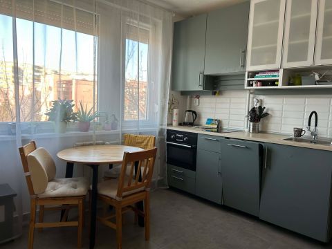 Eladó Lakás 1042 Budapest 4. kerület 