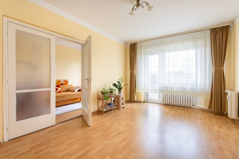 Eladó Lakás 1039 Budapest 3. kerület 