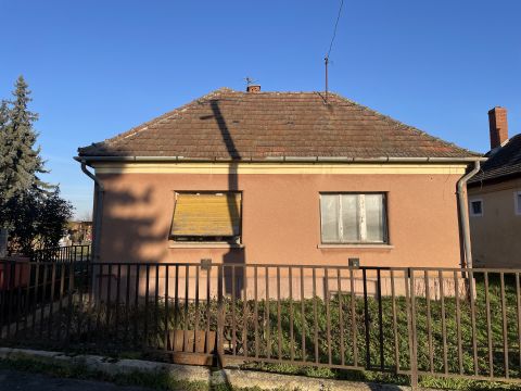 Eladó Ház 9825 Oszkó 