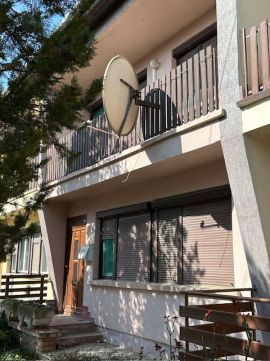 Eladó Lakás 5400 Mezőtúr Mezőtúron 2 szintes sorházi lakás eladó