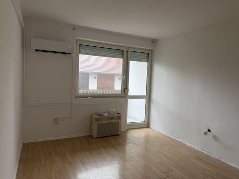 Eladó Lakás 8960 Lenti , Eladó földszinti lakás Lenti