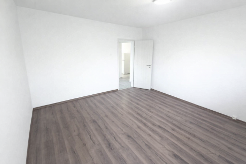 Eladó Lakás 6000 Kecskemét Kecskemét Írinyi utca 