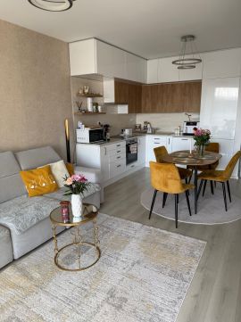 Eladó Lakás 1038 Budapest 3. kerület 