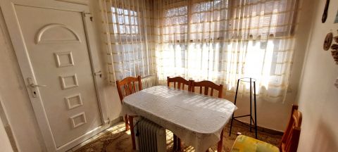 Eladó Ház 9700 Szombathely , Északi városrészen 2 szintes ház csendes utcában eladó