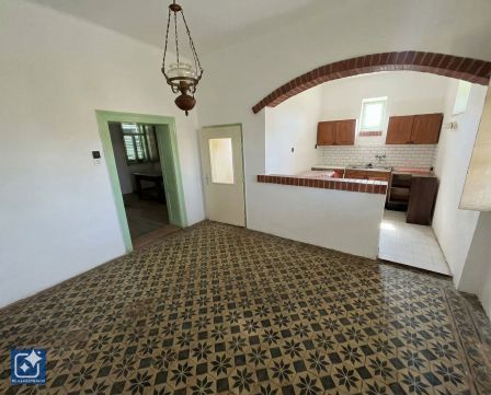 Eladó Ház 6033 Városföld Tágas tanya eladó nagy telekkel 