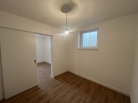 Eladó Lakás 2600 Vác DÉL-VÁC