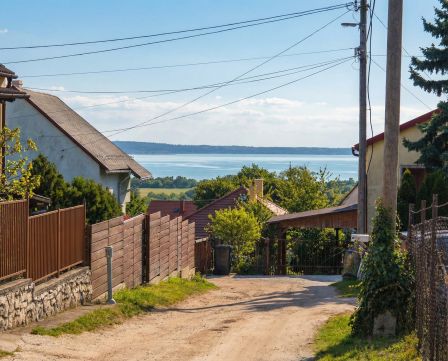 Eladó Telek 8220 Balatonalmádi 