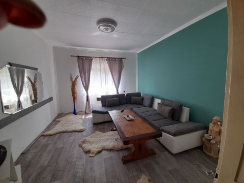 Eladó Ház 3143 Mátranovák , Szálláshelynek is kialakítható ház Mátranovák központjában 