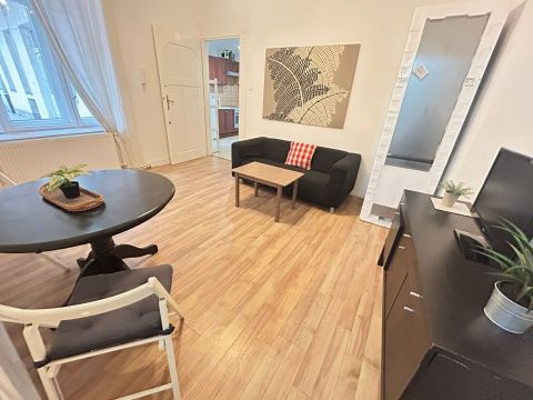 Eladó Lakás 1066 Budapest 6. kerület 