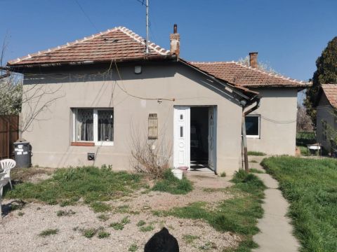 Eladó Ház 5430 Tiszaföldvár , 5430 Tiszaföldvár, Csendes