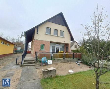 Eladó Ház 6065 Lakitelek 