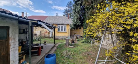 Eladó Ház 2500 Esztergom 