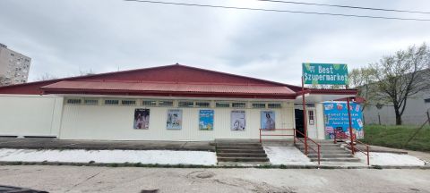 Eladó Üzlethelyiség 2840 Oroszlány 