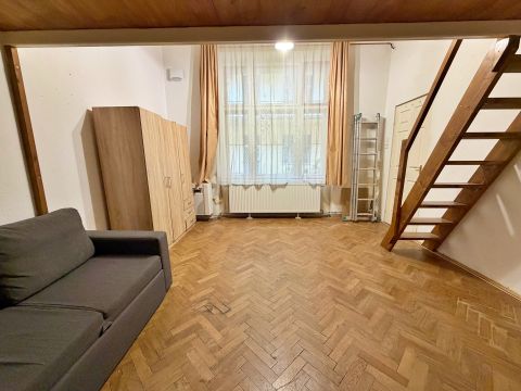 Eladó Lakás 1081 Budapest 8. kerület 