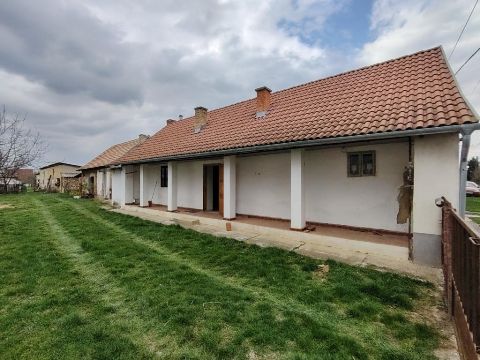 Eladó Ház 7763 Egerág , 7763 Egerág, Falu eleje