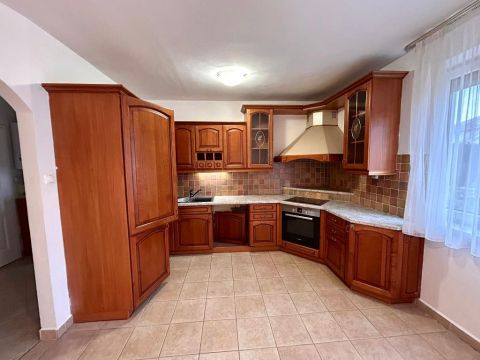 Eladó Lakás 9026 Győr , 9026 Győr, Révfalu