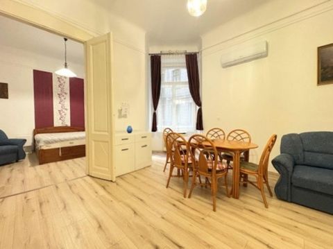 Eladó Lakás 1082 Budapest 8. kerület , 1082 Budapest 8, Palotanegyed