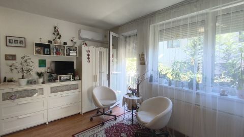 Eladó Lakás 1147 Budapest 14. kerület Modern, Nappali + 3 félszobás, erkélyes zuglói lakás