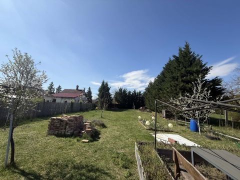 Eladó Telek 2500 Esztergom 