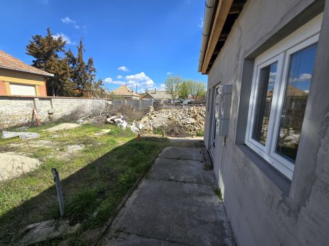 Eladó Ház 6500 Baja 