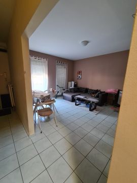 Eladó Lakás 8500 Pápa  Pápa - BELVÁROS SZÍVÉBEN 74nm-es lakás