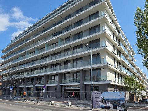 Eladó Lakás 1138 Budapest 13. kerület XIII. Újépítésű Beluga Bay Lakópark a Dagály strandnál