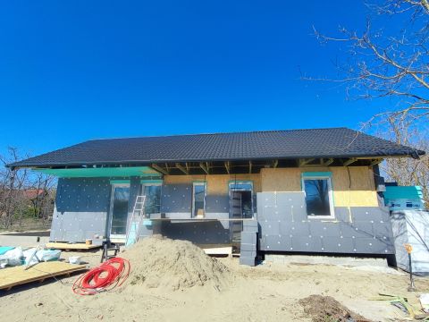 Eladó Ház 2017 Pócsmegyer 