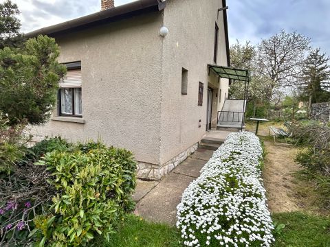 Eladó Ház 8263 Badacsonytördemic Lakóingatlan közkedvelt utcában 