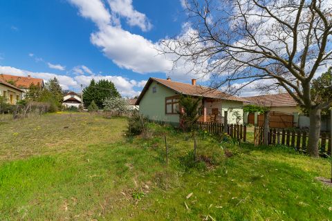 Eladó Ház 2146 Mogyoród 