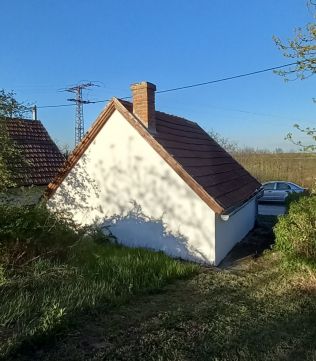 Eladó Mezőgazdasági 6320 Solt Eladó présház a Solti Pincefaluban