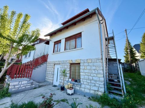 Eladó Ház 8230 Balatonfüred , 3 percre a Tagore sétánytól