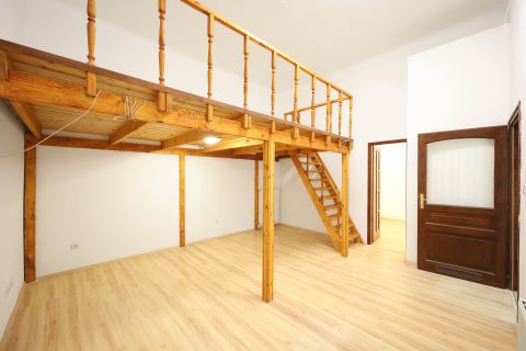 Eladó Lakás 1067 Budapest 6. kerület 