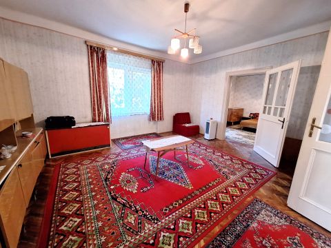 Eladó Ház 6085 Fülöpszállás FÜLÖPSZÁLLÁSON KÖZPONTI ELHELYEZKEDÉSŰ CSALÁDI HÁZ