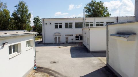 Eladó Ipari 9500 Celldömölk , Közforgalmi úthoz és vasúthoz közel