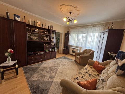 Eladó Lakás 4025 Debrecen , Az Ispotály lakópark szomszédságában.