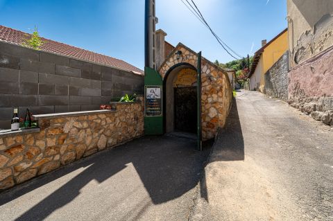 Eladó Vendéglátás 3910 Tokaj 