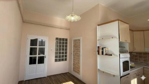 Eladó Lakás 9011 Győr , 9022 Győr, Belváros