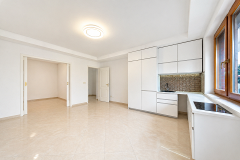 Eladó Lakás 1021 Budapest 2. kerület , Erdő mellett