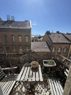 Eladó Lakás 1065 Budapest 6. kerület 