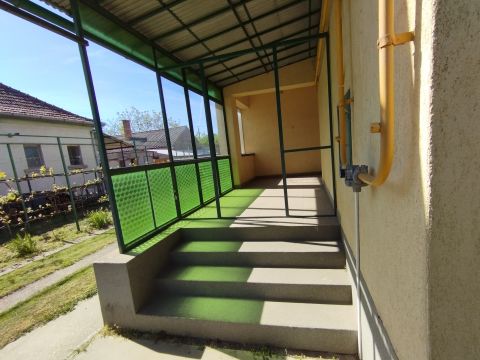 Eladó Ház 6728 Szeged Béketelep csendes utcájában