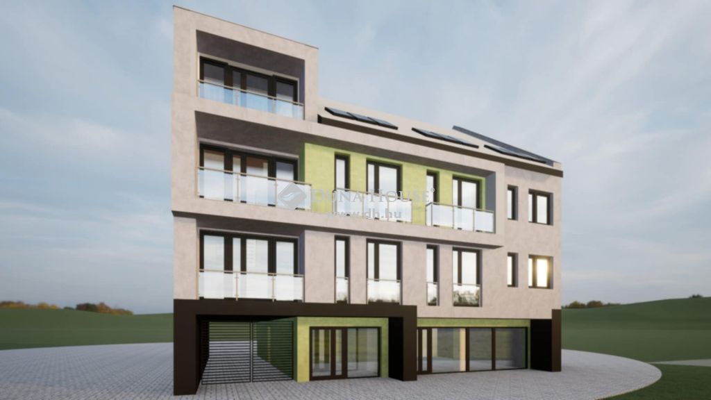 4400 Nyíregyháza , Pláza közelében — 1/4