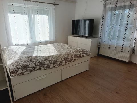 Eladó Ház 8640 Fonyód , Csendes Családias környék