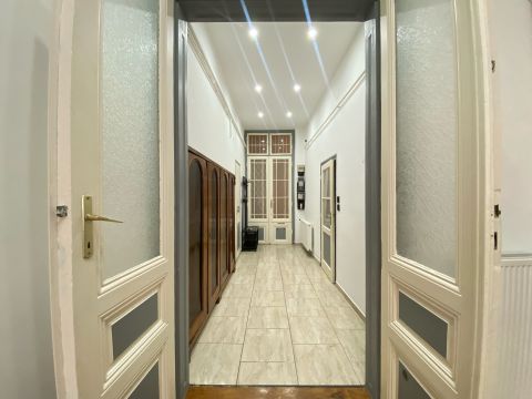 Eladó Lakás 1065 Budapest 6. kerület 