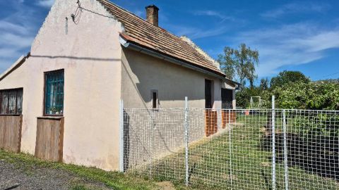 Eladó Ház 7621 Pécs , 7693 Pécs, családi házasA