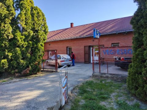 Eladó Üzlethelyiség 7019 Sárbogárd 
