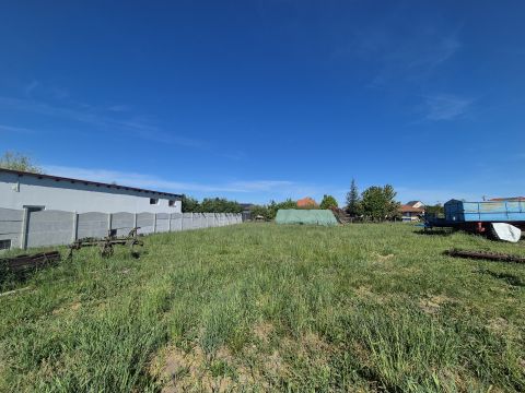 Eladó Telek 8651 Balatonszabadi , belterületi, 824 nm-es építési telek
