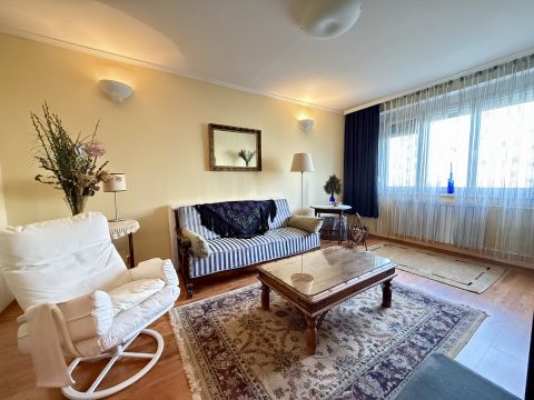 Kiadó Lakás 1191 Budapest 19. kerület , XIX. 1+2 szobás, 59m2-es jó állapotú panel lakás.