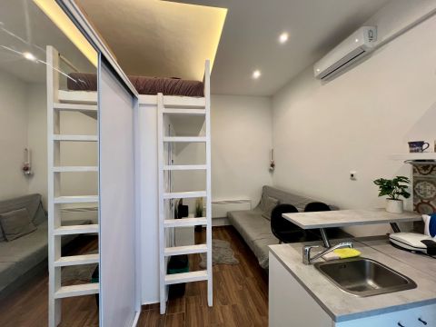 Eladó Lakás 1034 Budapest 3. kerület , Szépen felújított, lakásnak kialakított, galériás