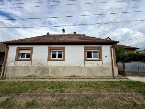 Eladó Ház 7300 Komló Komló - Mecsekjánosi