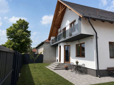 Eladó Ház 2750 Nagykőrös , Nagykőrös, SPAR közelében
